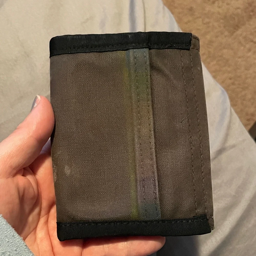 Filson black Canvas Wallet - Picture 5 of 5